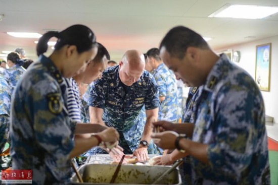 美军首批潜艇女军官洗澡被偷拍:视频被广泛传