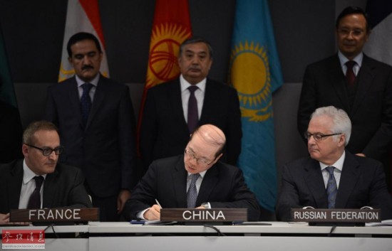 中亚5国总gdp_中亚牧羊犬