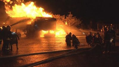 花莲一住宅发生火警奶奶带孙女逃生差一步到门口