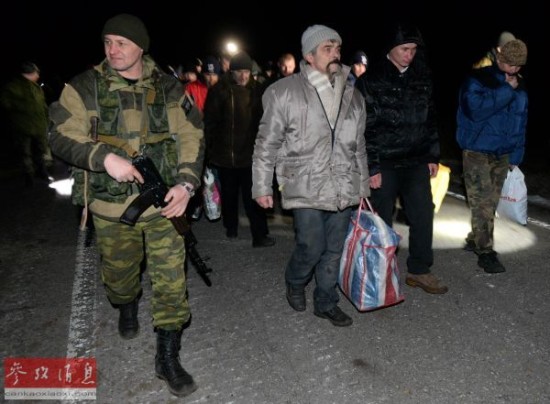 乌克兰最激烈一战落幕:冲突双方开始撤离重型武器