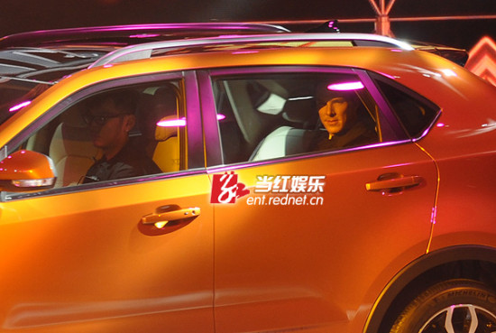 卷福中国代言 <em>头发变短</em>被吐槽成平福_新浪