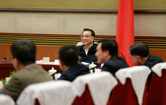 李克强:切实把握好稳增长和调结构平衡