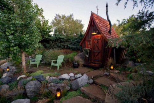 艺术家打造唯美木屋 画风惊艳如入童话故事(图