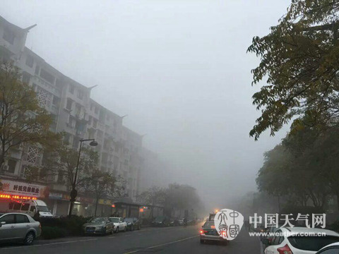 大雾来袭 杭州萧山国际机场部分航班受影响_新