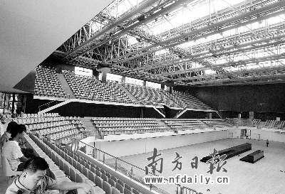 广州亚运篮球馆自然通风 夏天不用开空调(图)