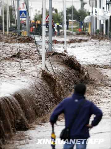 葡萄牙马德拉岛发生洪灾 造成至少25人死亡_天气预报