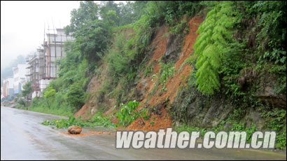 贵州铜仁地区遭新一轮强降雨袭击_天气预报