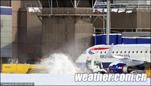 严寒侵袭欧洲多地 英国降17年来最早初雪_天气预报
