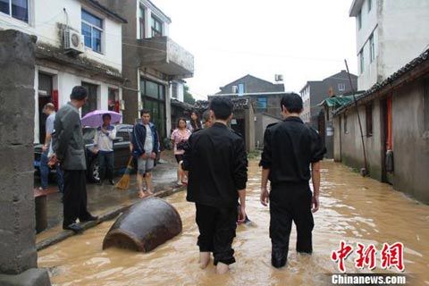 浙江台州暴雨部分地区成泽国 750余人转移|暴