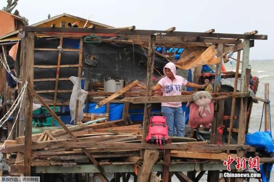 台风致菲40人亡 马尼拉180万户家庭仍断电|菲