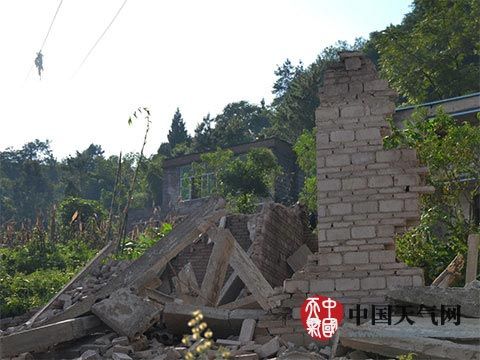 重庆开县金峰镇经历百年一遇大暴雨 惨状堪比地震