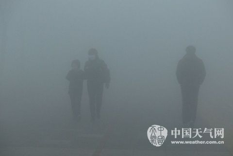 天气资讯:沈阳大雾 最小能见度不足50米(组图)_265网址导航天气预报-www.26595.com