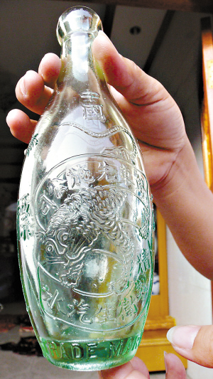百年汽水瓶宛如艺术品_新闻中心_新浪网