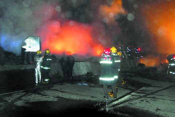 京珠高速耒宜段重大车祸