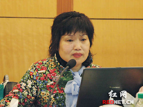 李丽走进湖南工伤康复医院 鼓励工伤职工重返