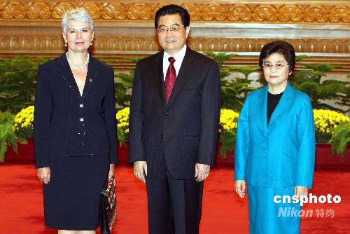 ͼ�ģ������η򸾻�ӭ���޵��Ǹ�����