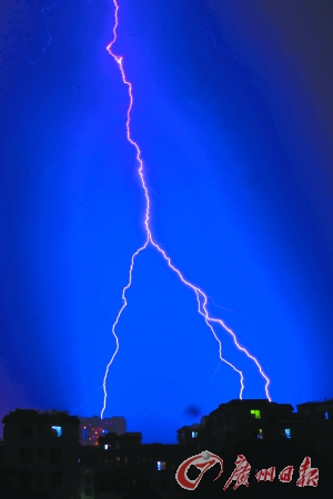 闪电新闻天气预报 36cebfbab055ded7a5122a20781ce6cc.jpg