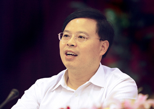 张剑飞:靠解放思想解决前进道路上的困难