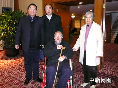 扬州举办系列活动纪念朱自清诞辰110周年(图)_新闻中心_新浪网