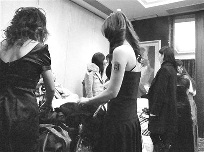 图文:广州最贵相亲会:富豪选美