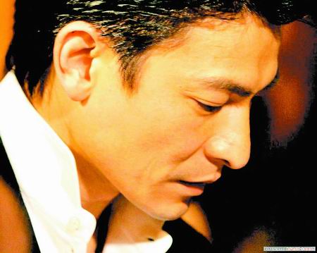 似露非露婚事总成昏事_新闻中心_新浪网