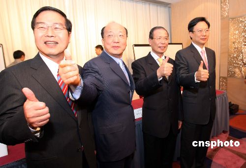 专家谈中国人口危机_中国人口分布图(2)