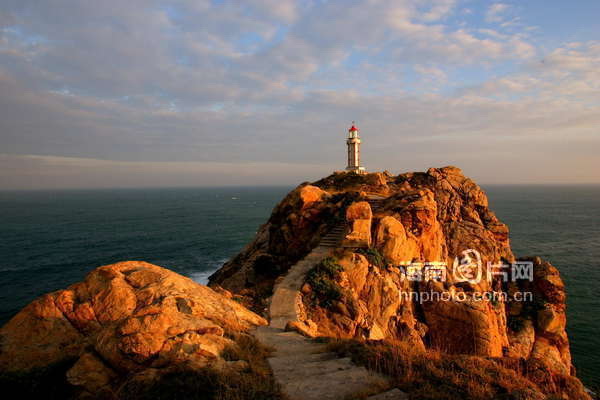 组图:中国大陆架最南端--三亚锦母角风光