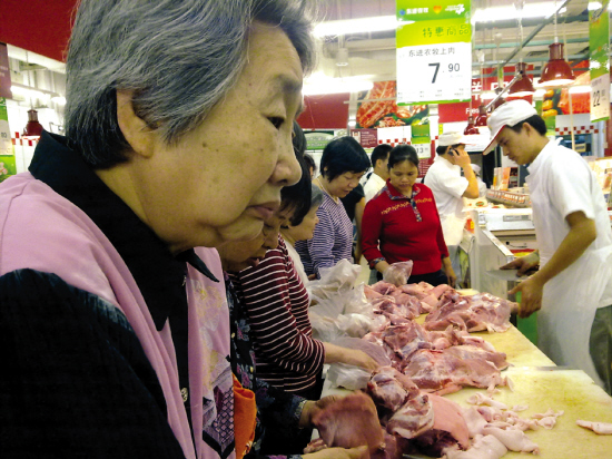 惠州人疯买便宜猪肉