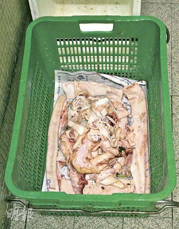 香港碎尸案被告详述肢解过程将人骨混进猪肉摊
