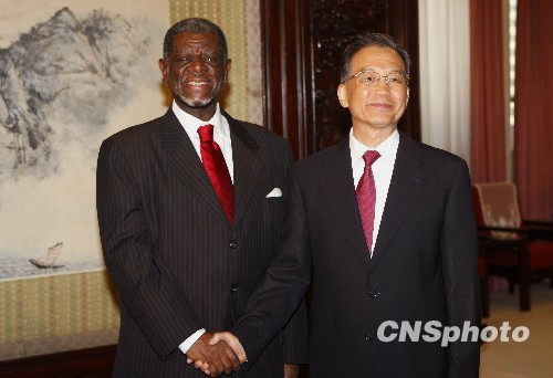 温家宝会见各国议会联盟主席,纳米比亚议长