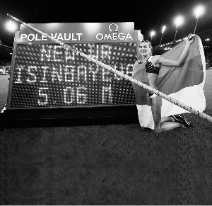 金联赛伊辛巴耶娃打破女子撑杆跳世界纪录夺冠