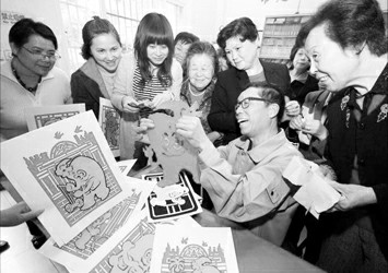 规范化建设搭台优质化服务唱戏