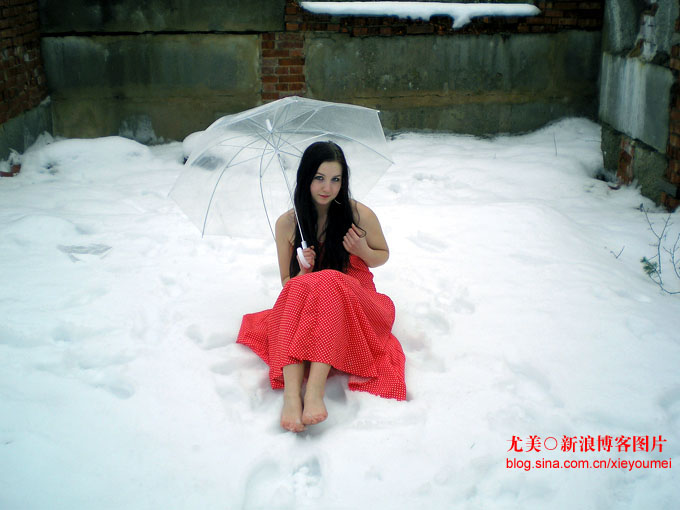 劲爆:中外<em>勇敢女孩</em>的冰雪夏装照