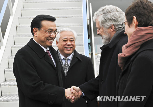 李克强抵达苏黎世开始对瑞士进行正式访问