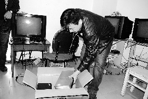 书店里竟藏ps游戏机房