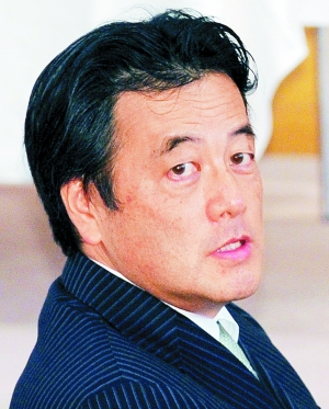 留任外务大臣冈田克也.