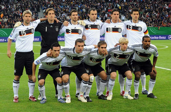德国队在2024年欧洲杯的表现：赛场上的回放
