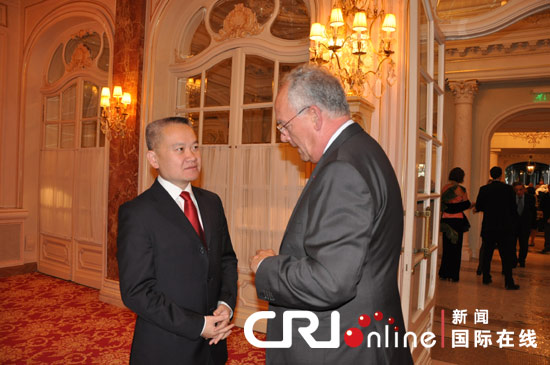 中国驻法使馆临时代办在摩纳哥举行建国61周