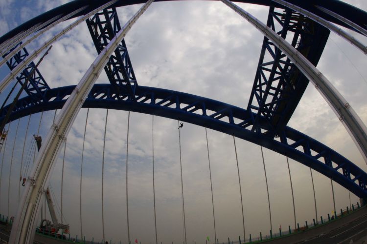 河北第一跨滹沱河跨桥工程30日通车(高清组图