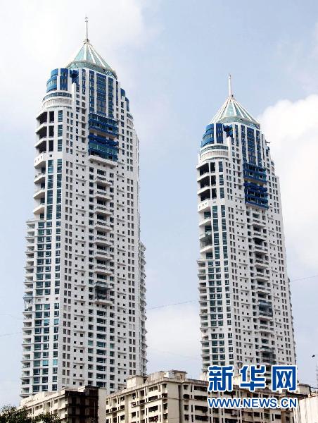金融中心孟买达尔代奥路的帝国大厦是印度最高的建筑,属于居民公寓楼