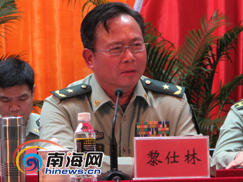 海南省16名领导干部被任命为预任军官[组图]
