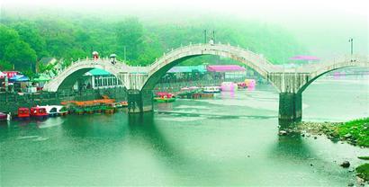 ��������չ�ϲ�ɽ�����������ǿ�ҹ�ע