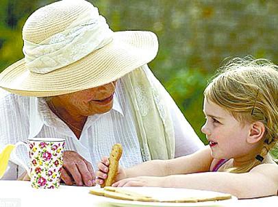 英祖父母照看孙辈 每年省下336亿英镑托儿费