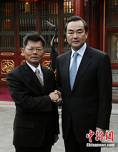 �����˷�½�����Ų���һ����̨̾�岻Ŭ������