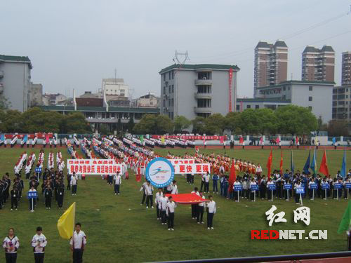 湖南省中学生田径锦标赛岳阳鸣枪 规模超往届