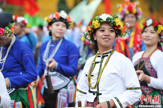 昆明国际文化旅游节开幕 台湾原住民舞蹈团惊