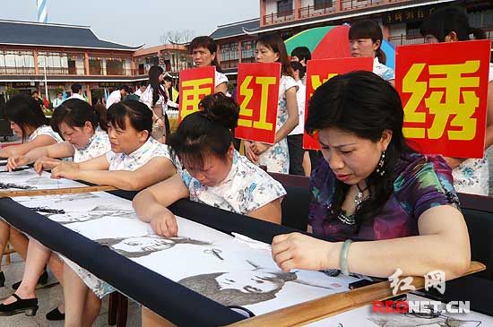 湖南宁乡建徽式养猪文化园 长沙探路城乡一体