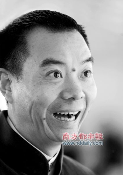 东莞石排明星书记翟崇碧调任茶山