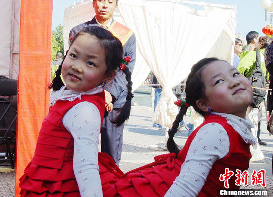 第八届<em>北京双胞胎</em>文化节落幕 武术<em>姐妹</em>获冠军