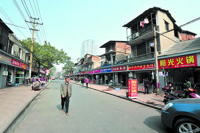 被刺死在长沙北门外铁佛寺前(即今天长沙市外湘春街北二马路一带)